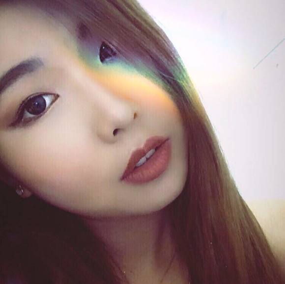 Meet your Posher, Eleanor - Picture 1 of 1